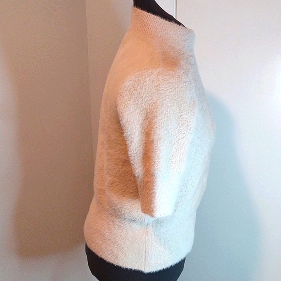 BAILEY 44 Revolve Eyelash Sweater Size M Blush Pink Short Sleeve Casual EUC - Picture 2 of 6